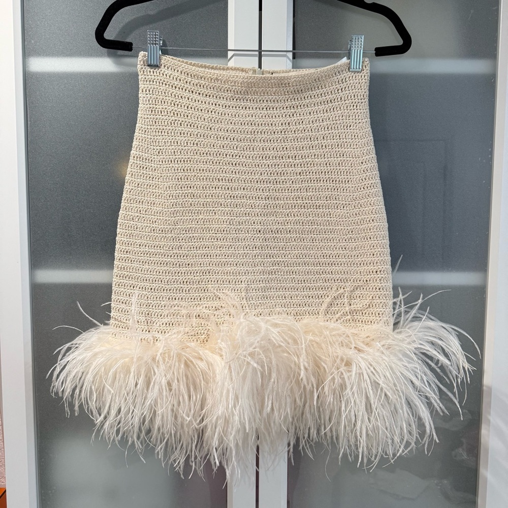Cream Feathered crochet Skirt